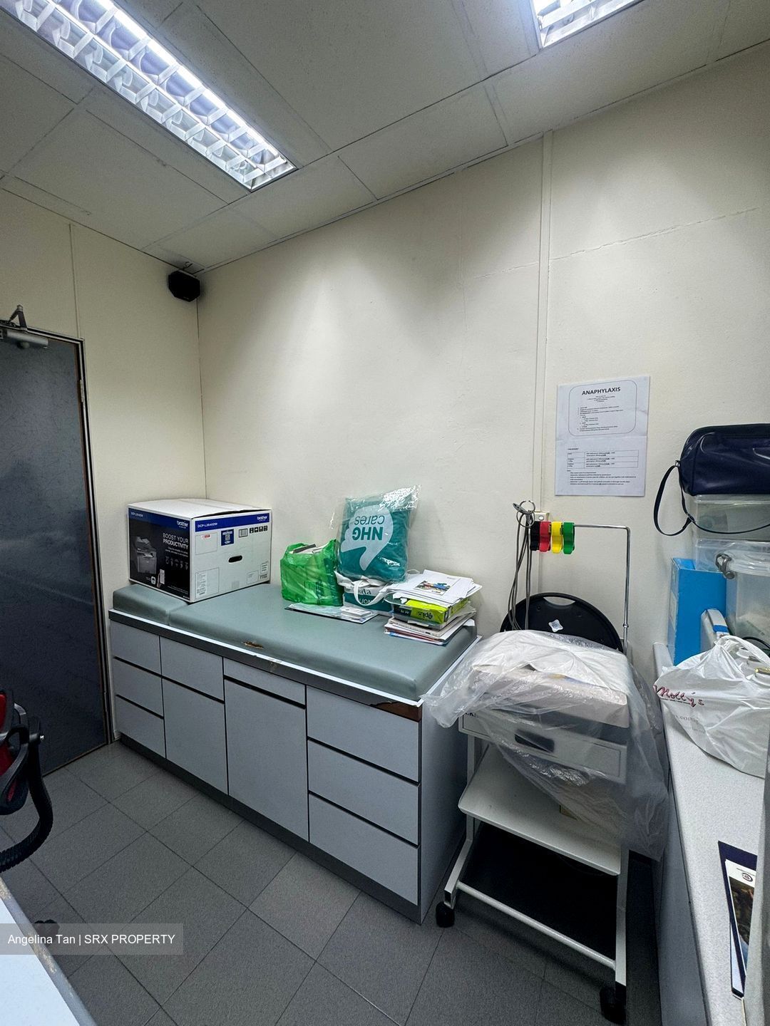 Hougang Avenue 1 (D19), Shop House #555686161
